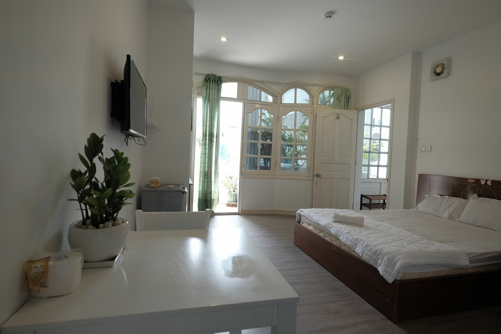 Happyhomes 42 Villa Center Hotel ホーチミン市 エクステリア 写真